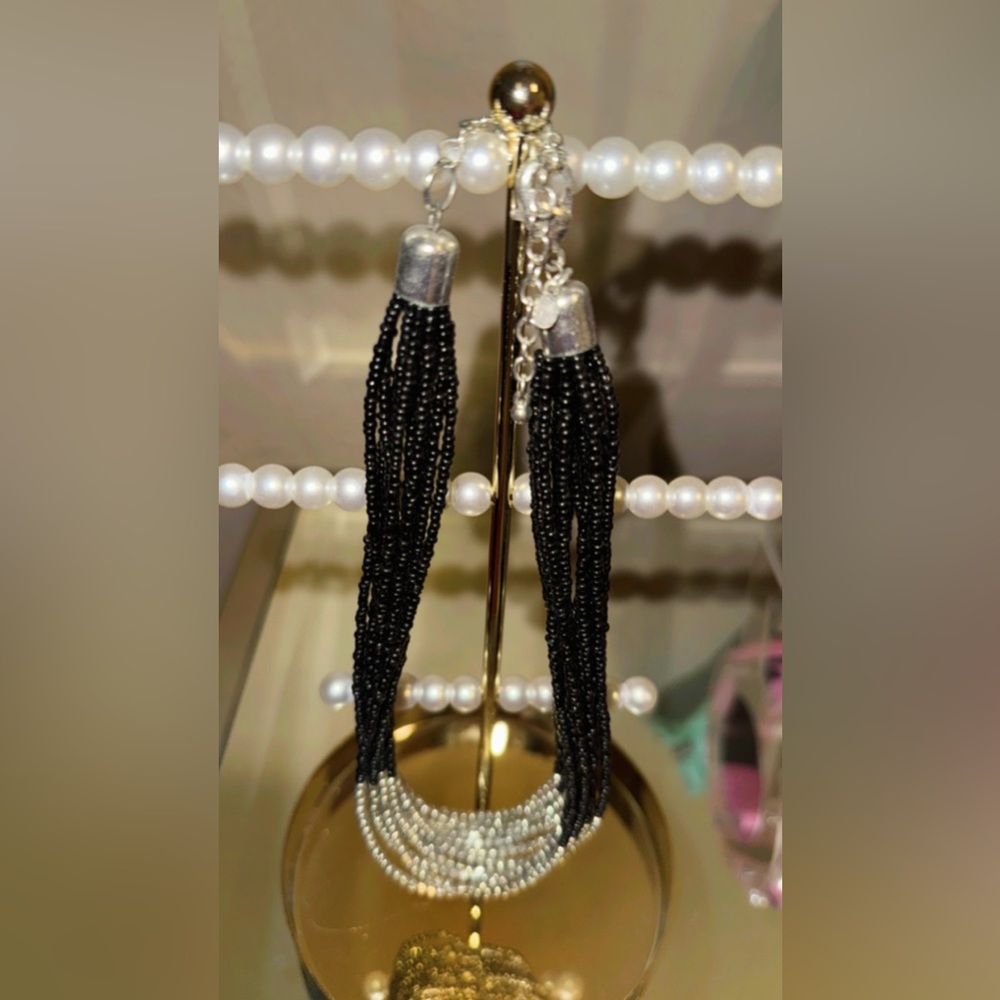 Elegant Black and Silver Beaded Necklace